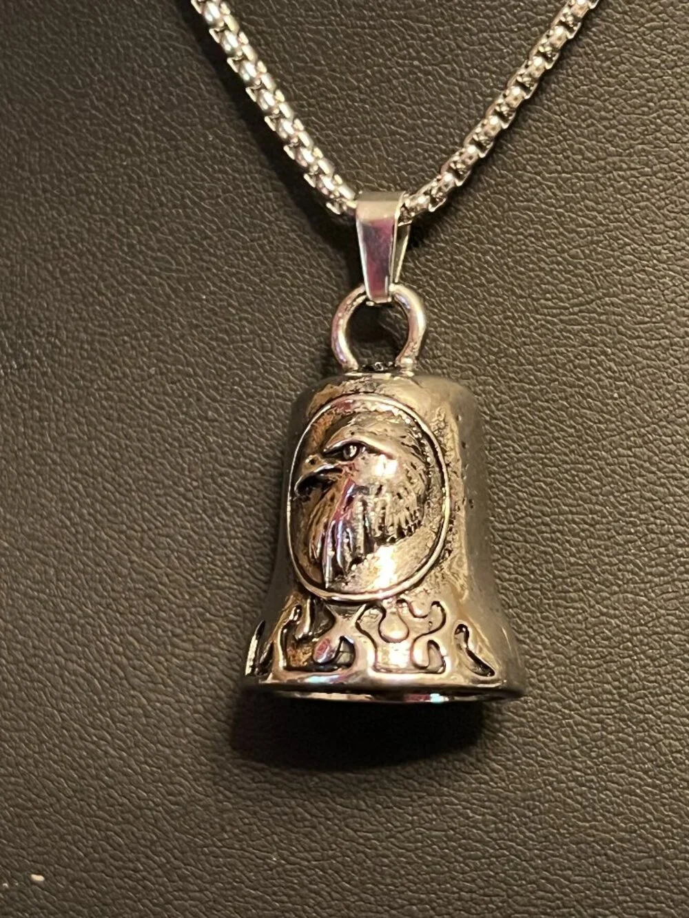 Nice Eagle Motorcycle Guardian Bell Pendant Necklace (393)